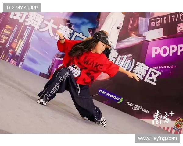 全国街舞大赛点评：深圳滑板队默契配合展现团队精神与创意风采