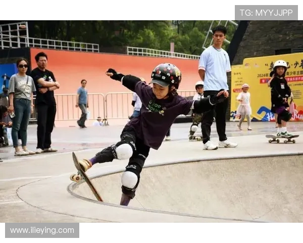 成都极限运动队以94分领跑滑板精英赛积分榜展现强大实力
