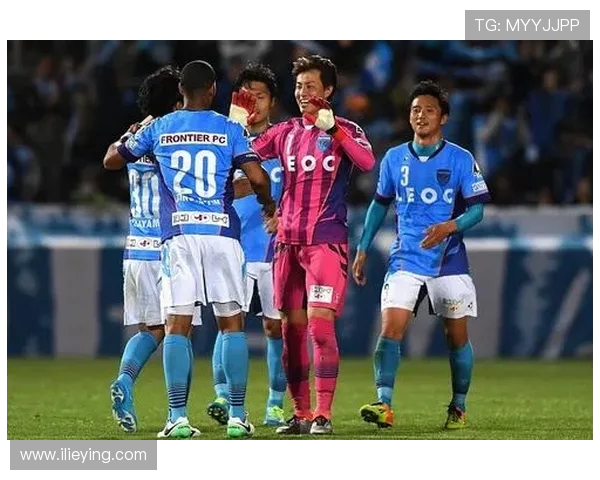 华拉古斯与拿加沙的精彩对决揭示足球战术的博弈与激情碰撞