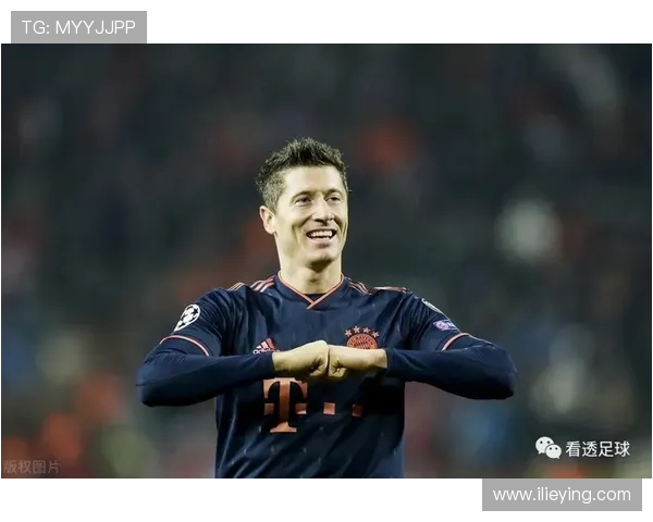 莱万再创辉煌:从足坛巨星到传奇教练的华丽转身 莱万再创辉煌:从足坛巨星到传奇教练的华丽转身