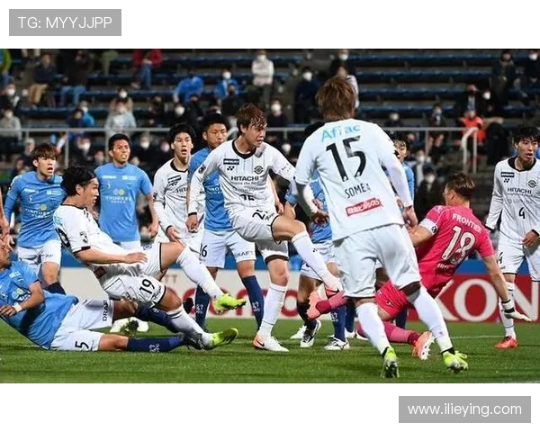 鹿岛鹿角迎战湘南比马全力争胜展现球队实力与斗志