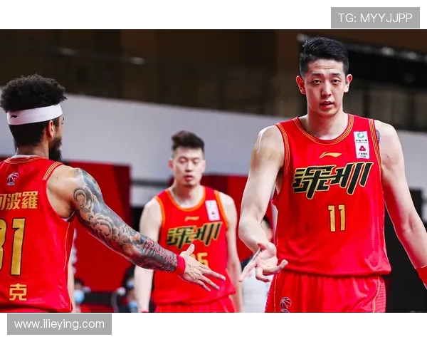 深圳篮球队快攻战术分析与得失反思探讨